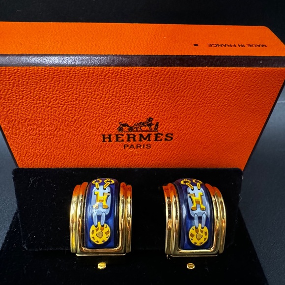 LOT 1381 18K gold plated Hermes vintage clip on earrings - Picture 3 of 10